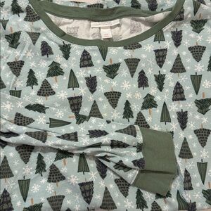 LC Lauren Conrad Blue and Green Christmas PJs